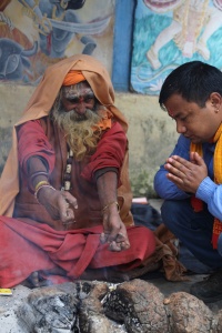 Devotees come to ask for guidance from Sadhus and pray together. © Donatella Lorch