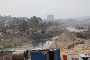 The nepal government is dredging the holy Bagmati River in Kathmandu unearthing decades of plastic bags. © Donatella Lorch