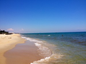 Endless sand on China Beach ©Donatella Lorch