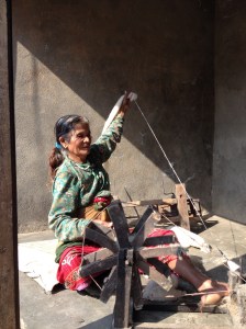 Carding wool. © Donatella Lorch