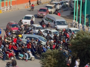 Kathmandu traffic adds to black baron emissions. © Donatella Lorch